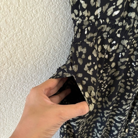 Tommy Bahama Women's Wild One Short-Sleeve Jumpsuit, Multi, Medium - Picture 3 of 12